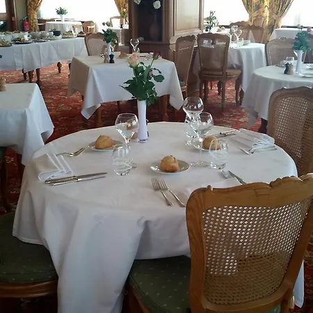 Reeb Hotel 3*